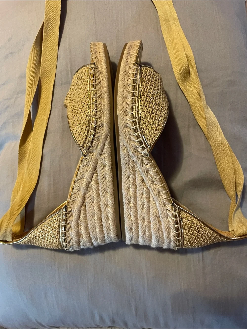 NWOT Sarto by Franco Sarto Casey Wedge Espadrilles in Gold Size 8M